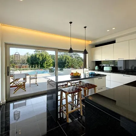 Luxury - Casa Do Forte- Infinity Pool Sea View- Walking Distance By Dreamvillasalbufeira Vila *